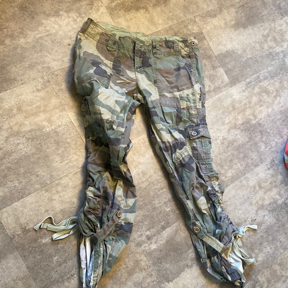 Women’s Camo Pants